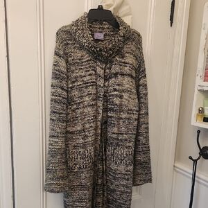 Michelle Nicole Black and Cream Knit Jacket